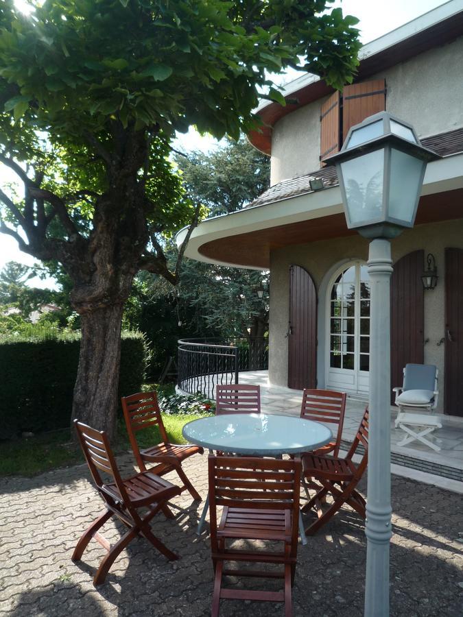 La Maison Des Bonheurs Bed and Breakfast Rillieux-la-Pape Exterior foto